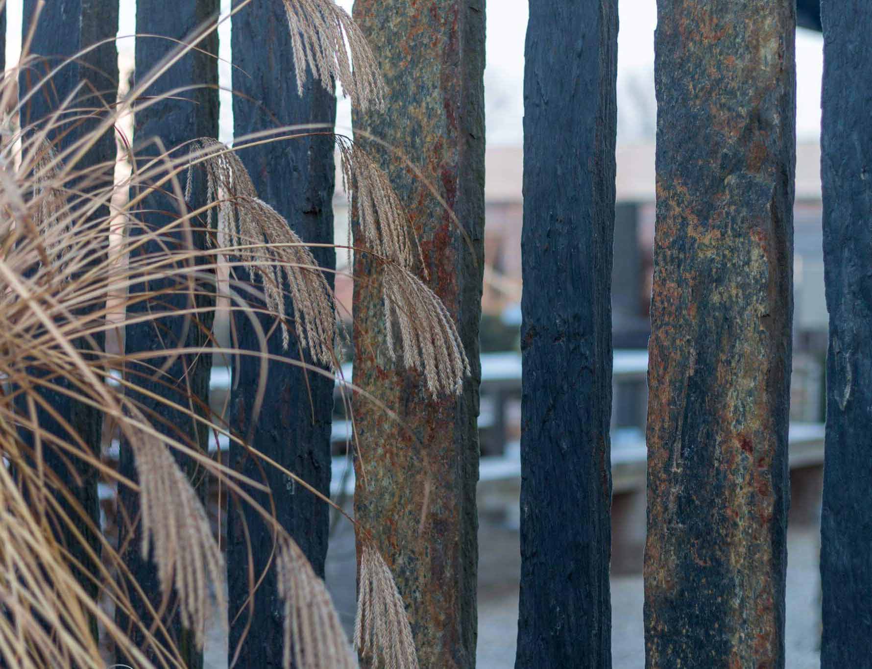 Стовпчики. Ландшафтний сланець Samaca