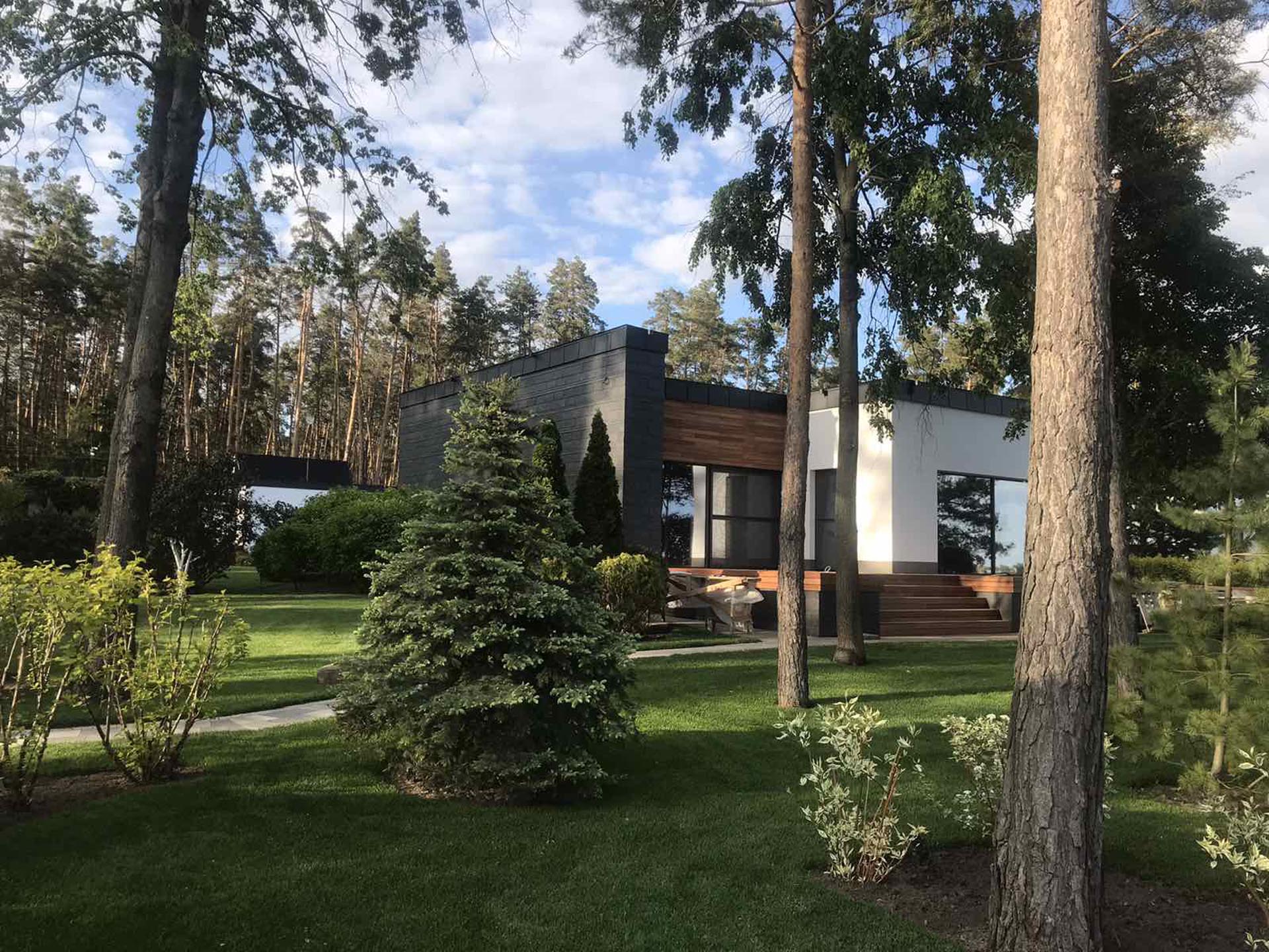 Будинок на березі. Фасадний сланець Samaca