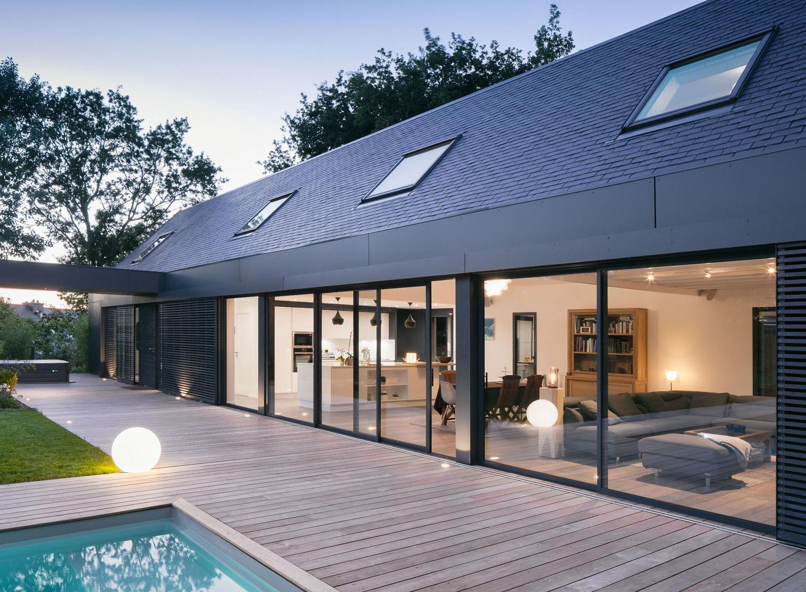 Сланцева покрівля в Бадені. Новини компанії "Dafa"