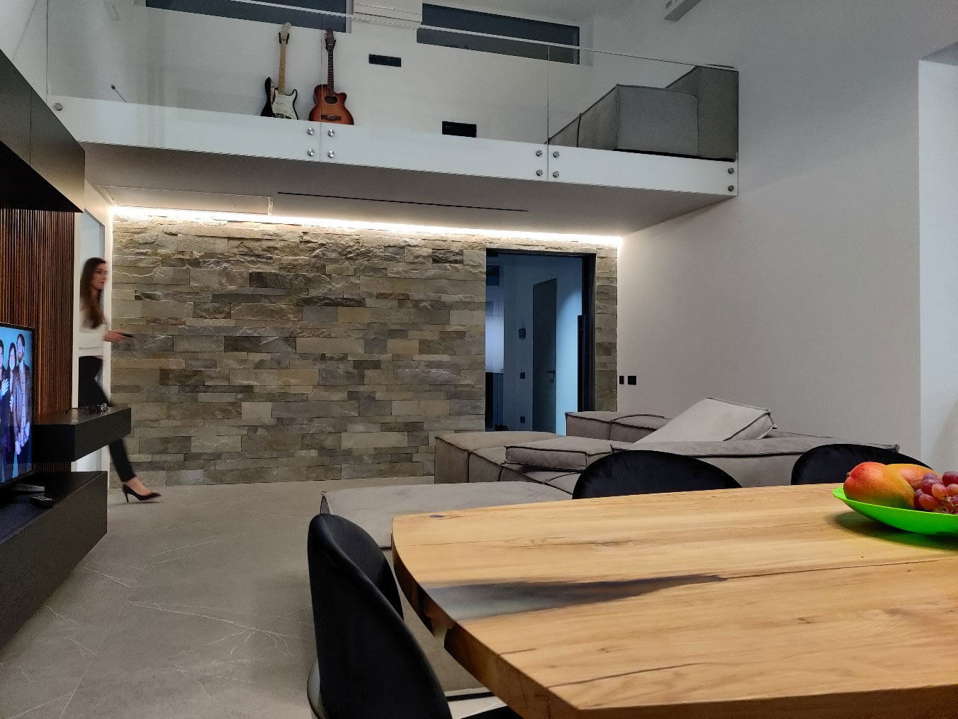 Інтер’єрний сланець Artesia. Котедж в с. Лісне Новини компанії "Dafa"